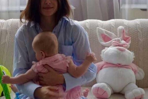 Экс-солистка группы "Серебро" показала фото с дочуркой