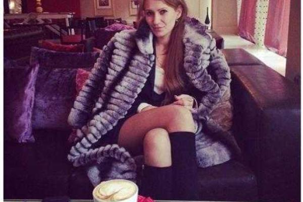 Омбудсмен "ДНР" Морозова ездит на Гоа и делает селфи в туалете