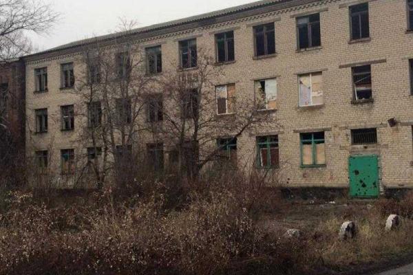 Дебальцево превратилось в город-призрак - фоторепортаж Дебальцево превратилось в город-призрак - фоторепортаж