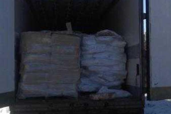 Марковские полицейские задержали машину с «контрабандным» грузом Марковские полицейские задержали машину с «контрабандным» грузом