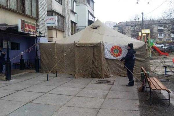 В Киеве из-за сдвига почвы жителей 13-этажного дома переселили в гостиницу 