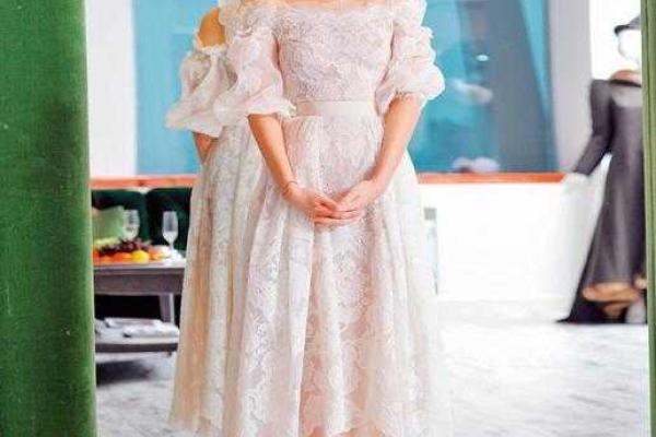 Фанаты Собчак подозревают, что Ксения беременна Фанаты Собчак подозревают, что Ксения беременна