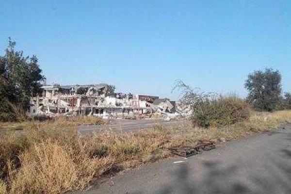 Восстановлению не подлежат: В сети появились фото некогда престижных автосалонов в Донецке Восстановлению не подлежат: В сети появились фото некогда престижных автосалонов в Донецке