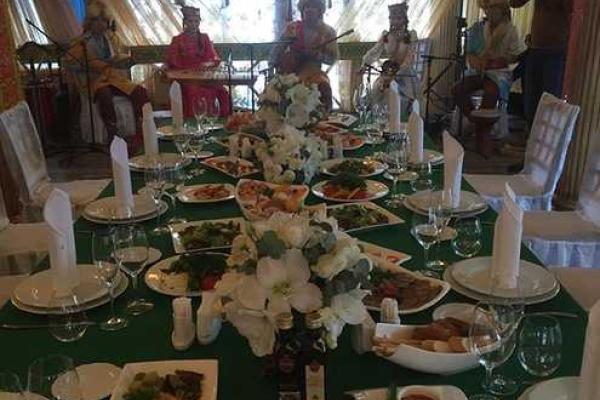 Собчак показала фото с необычного отдыха Собчак показала фото с необычного отдыха