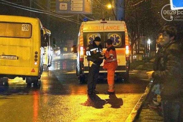 В Мариуполе ВАЗ сбил мужчину, который с места аварии ушел самостоятельно В Мариуполе ВАЗ сбил мужчину, который с места аварии ушел самостоятельно