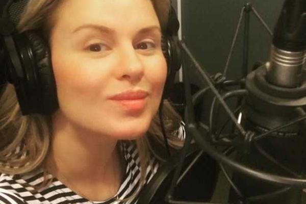 Анна Семенович показала лицо без косметики