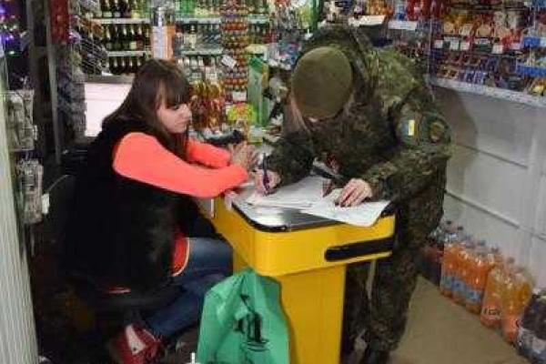 На улицы Мариуполя вышли "бронепатрули": полиция и Нацгвардия проводят контрдиверсионные мероприятия