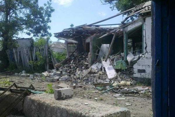 Некогда популярный курорт Широкино превратился в страшные руины Некогда популярный курорт Широкино превратился в страшные руины