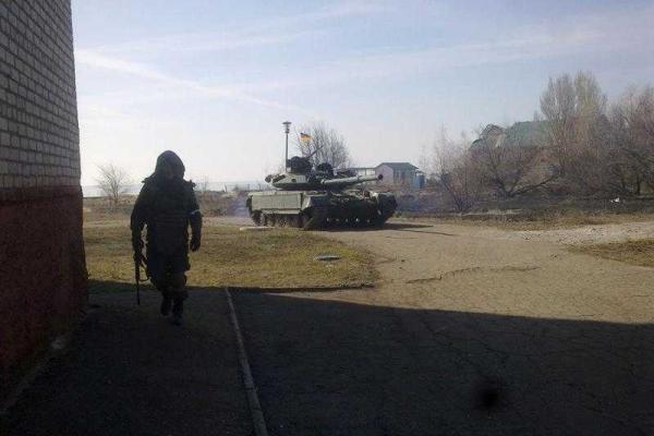 Некогда популярный курорт Широкино превратился в страшные руины Некогда популярный курорт Широкино превратился в страшные руины