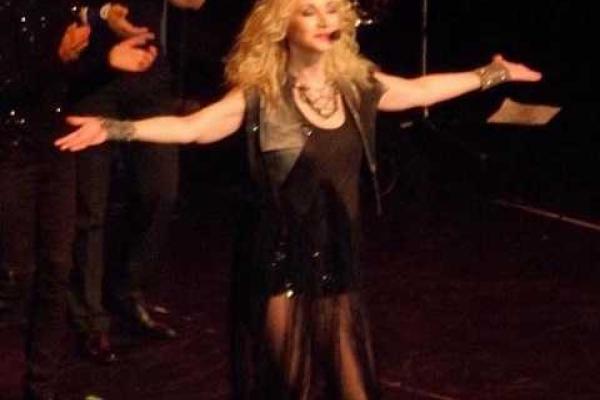 Кристина Орбакайте ослепила стройной фигурой