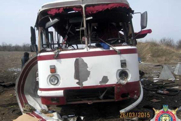 Водитель автобуса Артемовск - Горловка, подорвавшегося год назад на мине в Зайцево, получил 5 лет тюрьмы Водитель автобуса Артемовск - Горловка, подорвавшегося год назад на мине в Зайцево, получил 5 лет тюрьмы