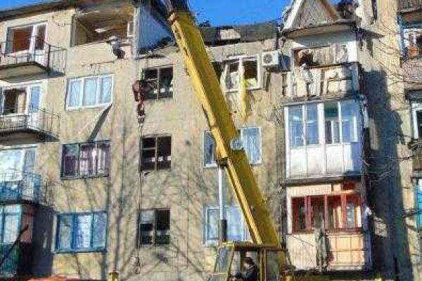 На Донетчине завершен разбор завала в доме, где от взрыва погибли дети