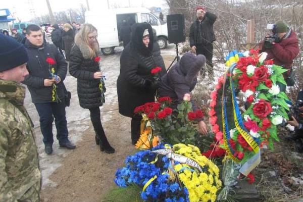 Год спустя: Как террористы расстреляли пассажирский автобус под Волновахой Год спустя: Как террористы расстреляли пассажирский автобус под Волновахой