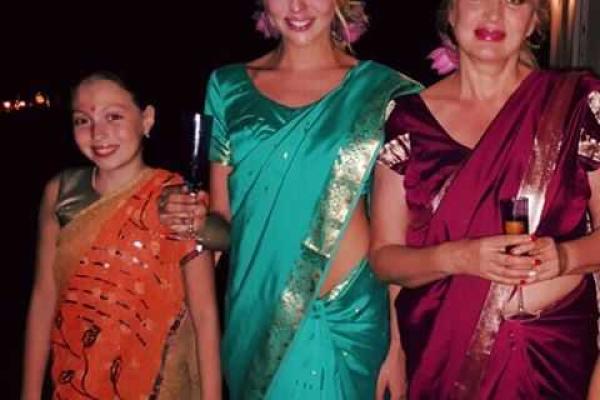 Эпатажная Оля Полякова впервые показала свою маму