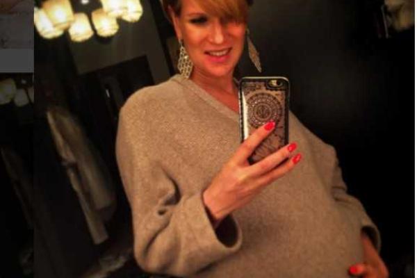 41-летняя Олеся Судзиловская родила второго сына