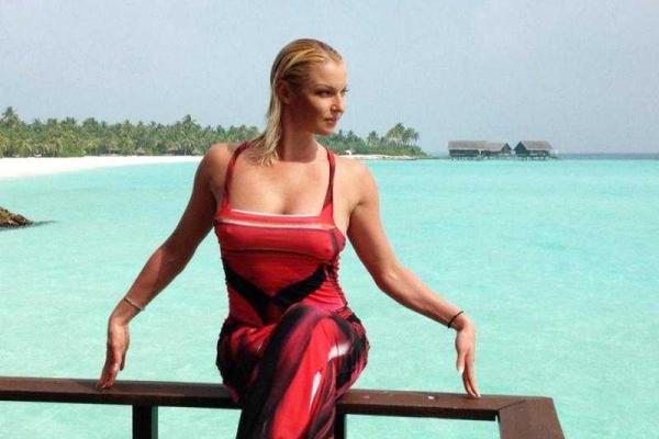 Волочкова поправилась на мальдивских харчах 