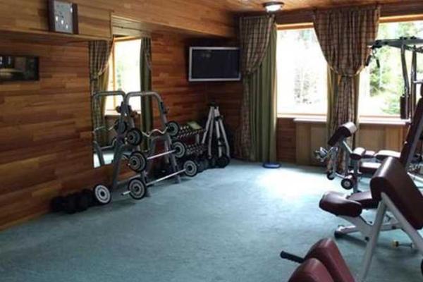 «Закарпатское Межигорье»: в сети появились фото особняка Медведчука в Карпатах «Закарпатское Межигорье»: в сети появились фото особняка Медведчука в Карпатах