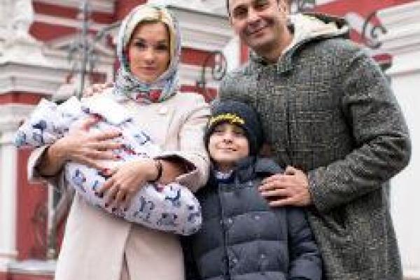 Стас Костюшкин крестил сына