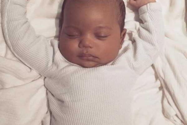Ким Кардашьян впервые показала личико младшего сына