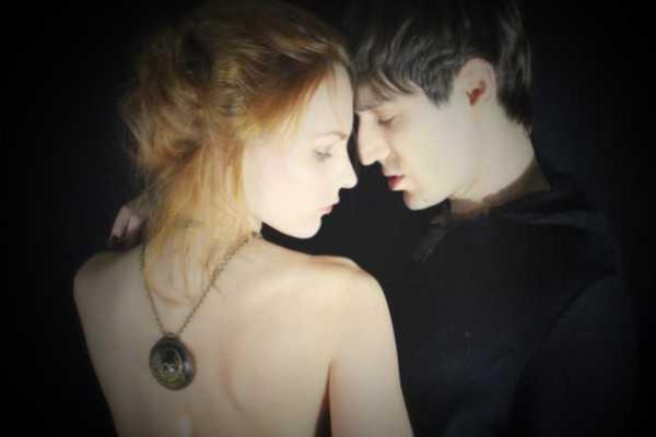 Финалисты Битвы экстрасенсов удивили эротическим снимком