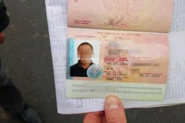 СБУ задержала двух россиян, угрожавших взорвать самолет Дубай - Киев СБУ задержала двух россиян, угрожавших взорвать самолет Дубай - Киев