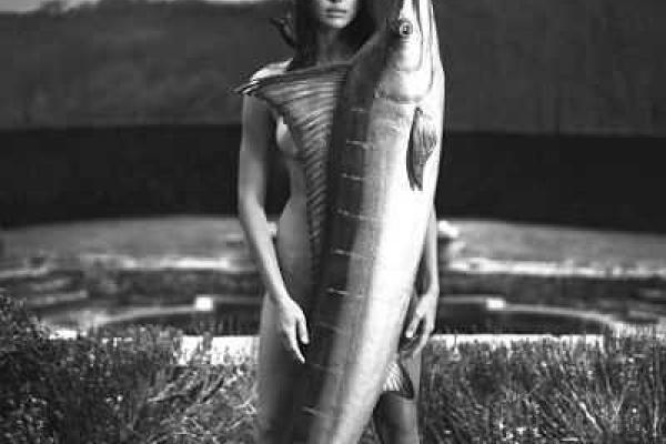 Ирина Шейк шокировала странным фото