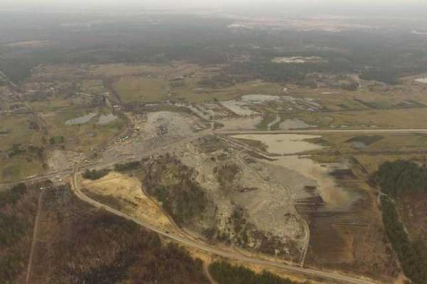 В сети показали последствия незаконной добычи янтаря на Ровенщине