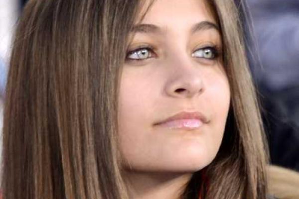 Дочь Майкла Джексона выросла настоящей красоткой