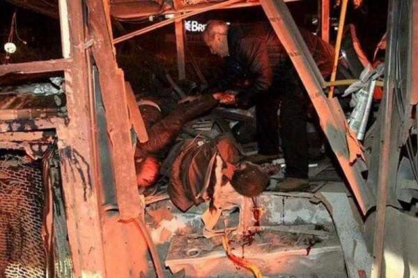 В сети появились страшные кадры с места теракта в центре Анкары (18+)