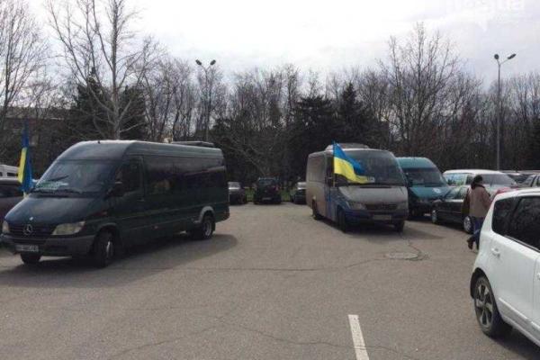 Одесскую ОГА окружил Автомайдан с шинами