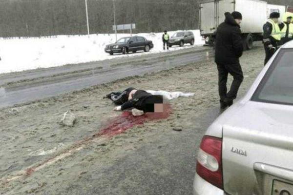 Очевидцы кровавого ДТП под Пензой вместо помощи фотографировали жертв. 18+ Очевидцы кровавого ДТП под Пензой вместо помощи фотографировали жертв. 18+