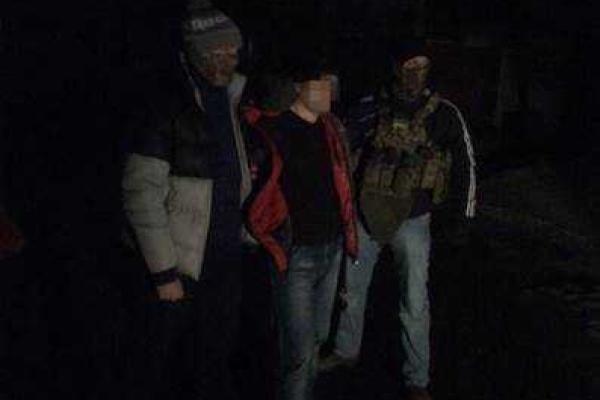 Работник одного из военкоматов Донецкой области требовал 600 долларов за освобождение от мобилизации