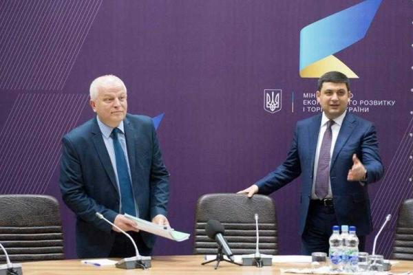 Гройсман пообещал, что новое правительство долго "раскачиваться" не будет