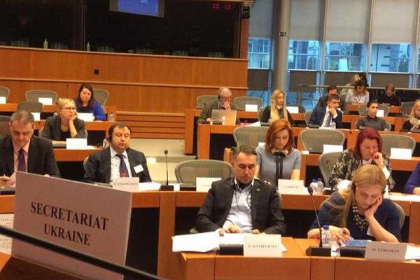 Относительно последствий референдума в Нидерландах Украина настаивает на трех "Нет", - Геращенко