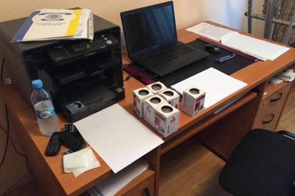 СБУ прикрыла мощный конвертцентр в Киеве и Днепропетровске СБУ прикрыла мощный конвертцентр в Киеве и Днепропетровске