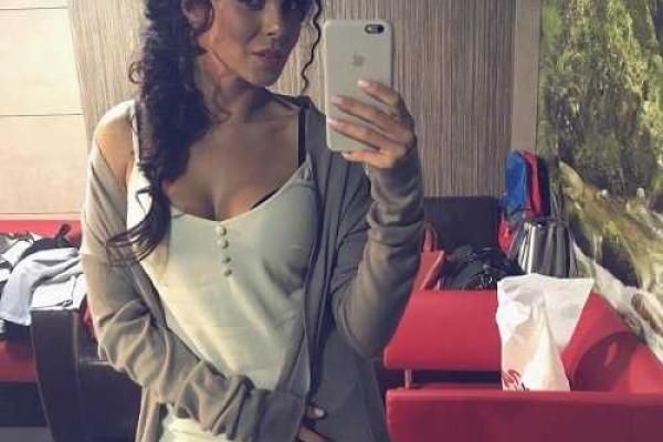 Настя Каменских показала фото со съемок нового клипа Настя Каменских показала фото со съемок нового клипа