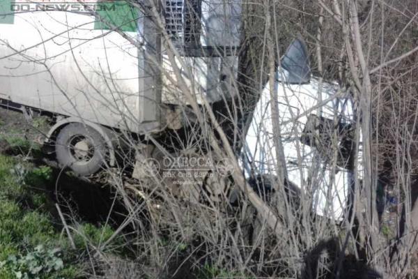 Под Одессой фура снесла легковушку: серьезно пострадала семья Под Одессой фура снесла легковушку: серьезно пострадала семья
