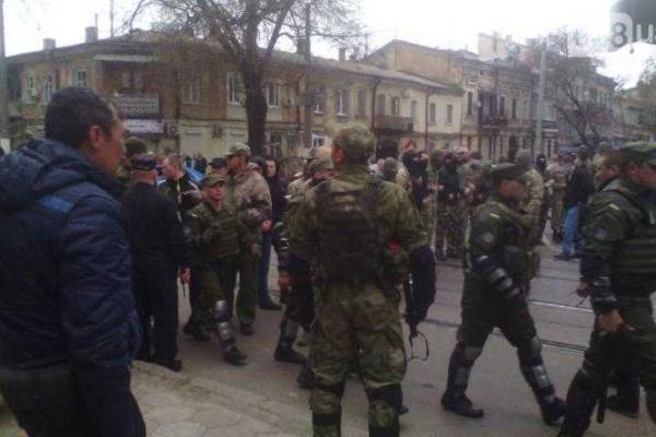 В центре Одессы произошла масштабная драка между патриотами и сепаратистами В центре Одессы произошла масштабная драка между патриотами и сепаратистами