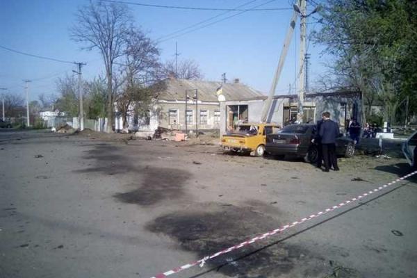 Страшный взрыв на крымской границе: жуткие подробности и кадры с места происшествия Страшный взрыв на крымской границе: жуткие подробности и кадры с места происшествия