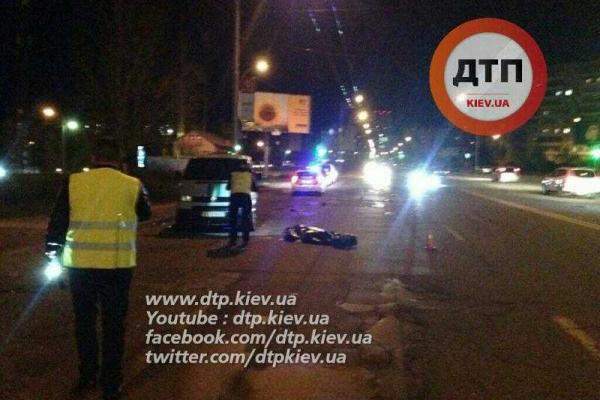 В Киеве автомобиль насмерть сбил пешехода-нарушителя