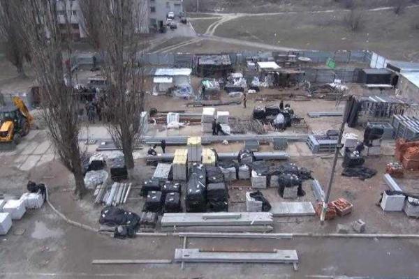 На стройке в Харькове разоблачили масштабные махинации с наемными работниками