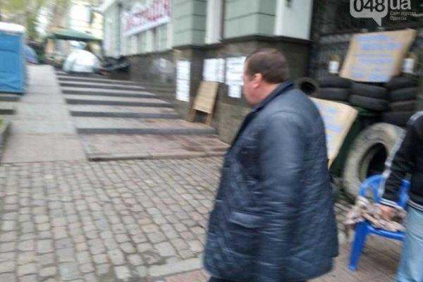 Одесские прокуроры спешно вывозят документы Одесские прокуроры спешно вывозят документы