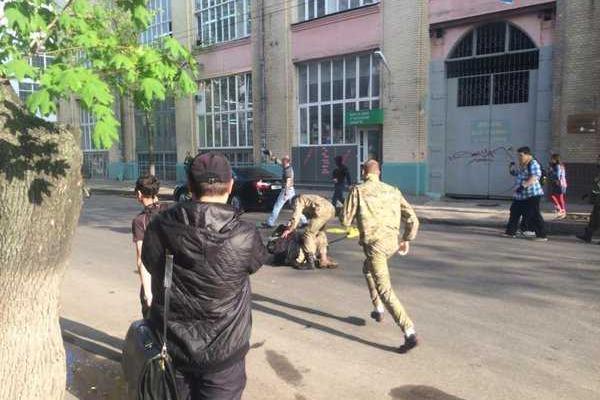 В Харькове автомобиль участника форума «Оппоблока» сбил активиста