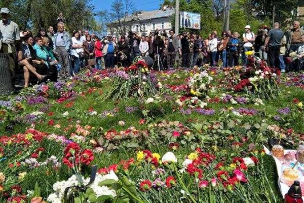 Вторая годовщина трагедии в Одессе: как это было Вторая годовщина трагедии в Одессе: как это было