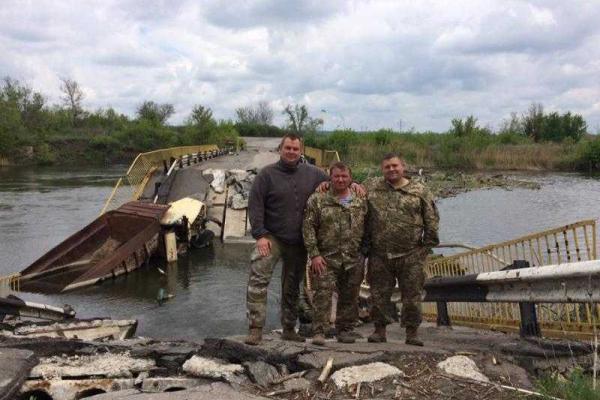 Дмитрий Булатов показал, как проходит Пасха на передовой Дмитрий Булатов показал, как проходит Пасха на передовой