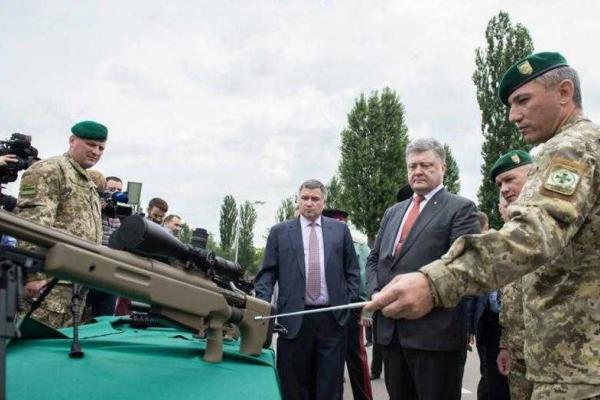 Порошенко поздравил пограничников с профессиональным праздником Порошенко поздравил пограничников с профессиональным праздником