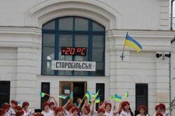 На Луганщине запустили пригородный поезд: от Станицы Луганской до Старобельска теперь можно доехать за 10 гривен