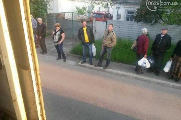 В Мариуполе загорелся трамвай с пассажирами