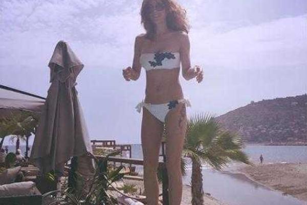 Мать 4-х детей Екатерина Климова поразила поклонников своими фото в бикини