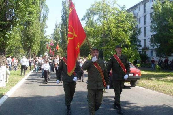 В рубежном прошел митинг, посвященный Дню Победы В рубежном прошел митинг, посвященный Дню Победы